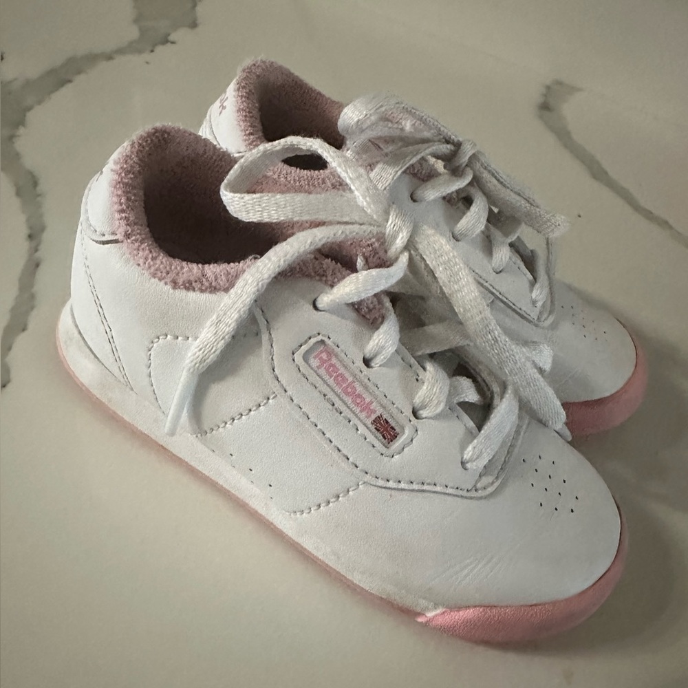 Toddler size 7 - vintage pink & white Reebok Classics